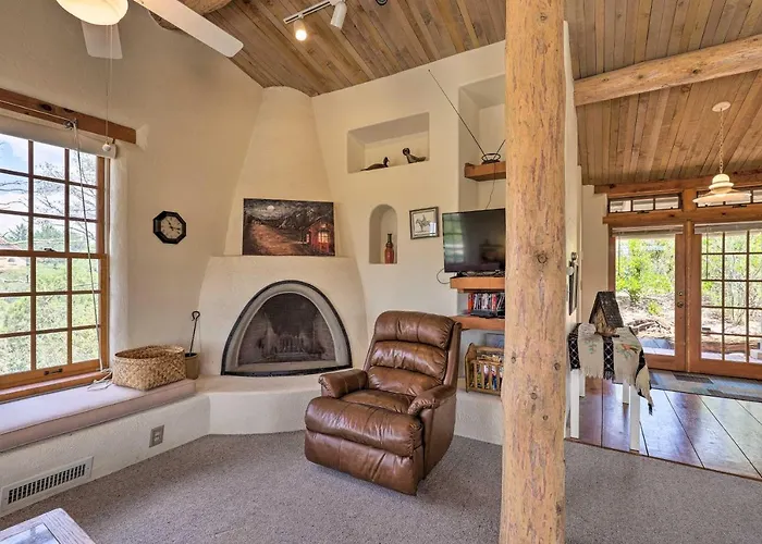 Hike & Relax: W/ Thumb Butte Views Apartment Prescott